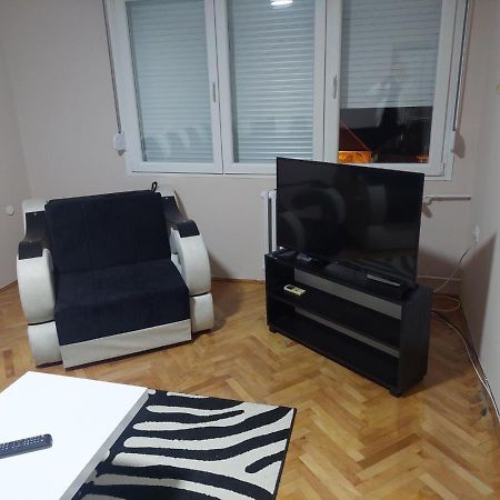 Rajna Apartment Pirot Exterior photo